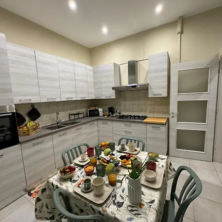 Domus Fysi Guest house